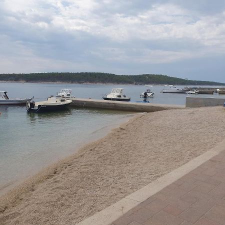 Apartman Karmen Barbat na Rabu Exterior foto