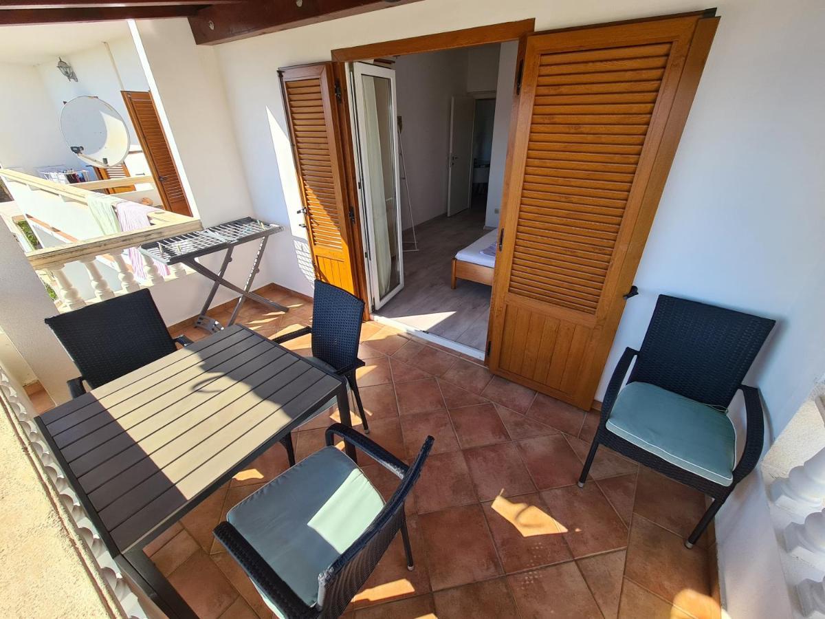 Apartman Karmen Barbat na Rabu Exterior foto