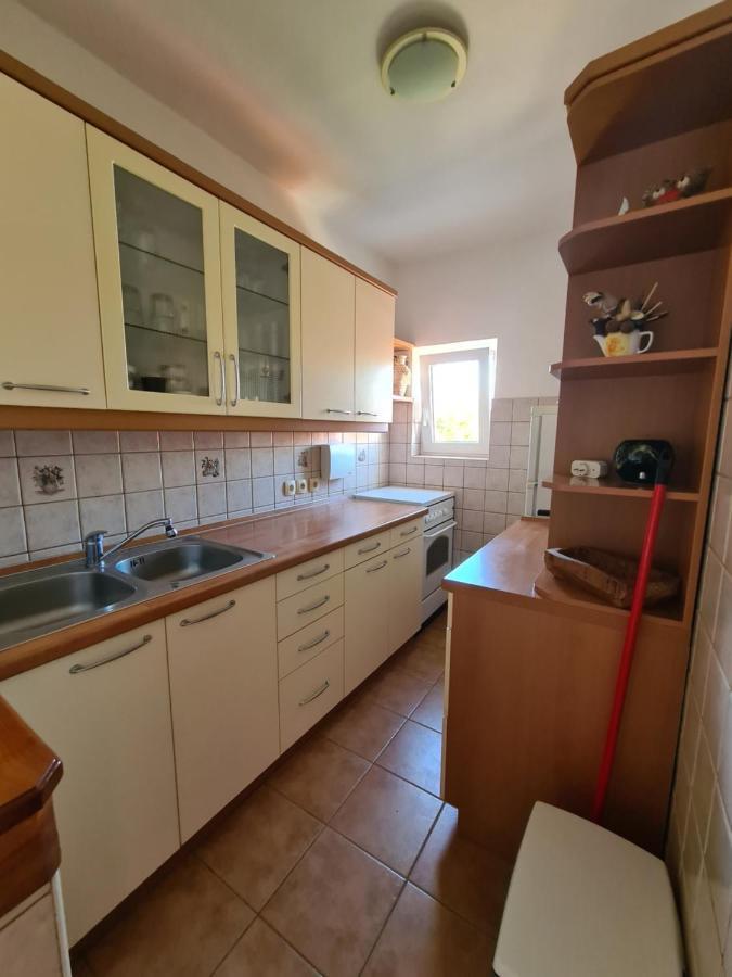 Apartman Karmen Barbat na Rabu Exterior foto
